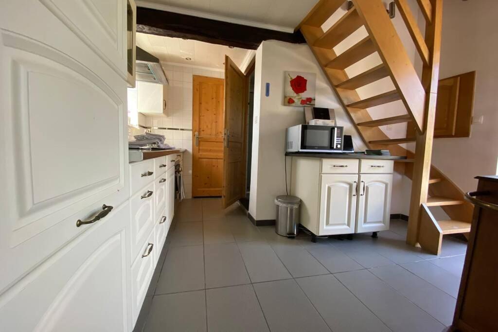 La Petite Maison Bienne-lez-Happart Экстерьер фото